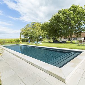 Schwimmbecken / Schalung Polymer / erdverlegt / Beton / nach Maß
