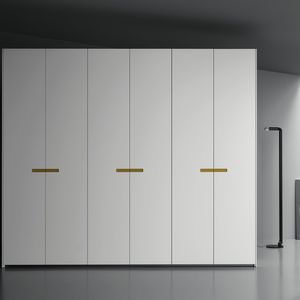 moderner Kleiderschrank / lackiertes Holz / aus Esche / Schwingtüren