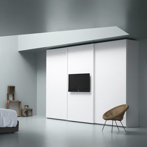 moderner Kleiderschrank 1