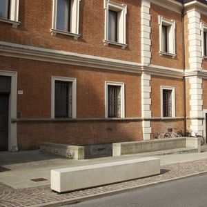 moderne Bank für den öffentlichen Raum