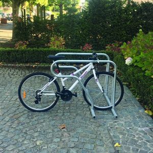 bodenstehender Fahrradständer 1