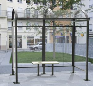 Glasbushäuschen