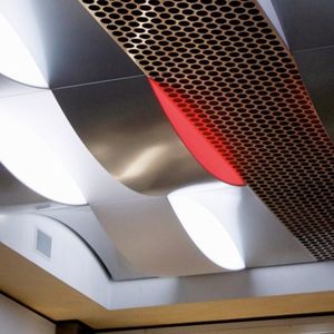 Abgehängte Decke / Stahl