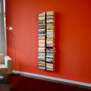 wandmontiertes Bücherregal 1