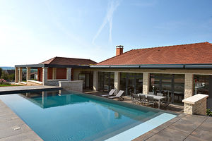 Überlaufschwimmbecken 1