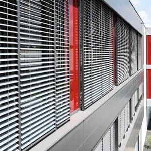Jalousie-Rollos / extrudiertes Aluminium / Außenbereich / Sonnenschutz