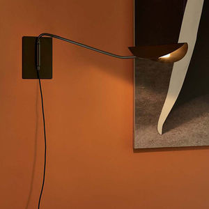 moderne Wandleuchte 1