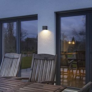 moderne Wandleuchte 1