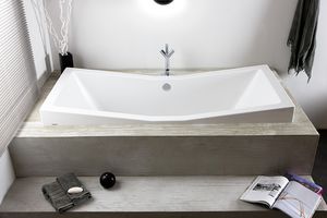 Acryl-Badewanne 1