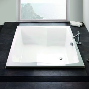 Acryl-Badewanne 1