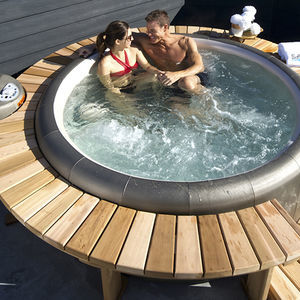 Hot Tub / zum Aufstellen