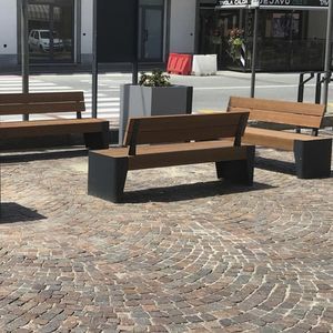 moderne Bank für den öffentlichen Raum