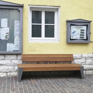 moderne Bank für den öffentlichen Raum