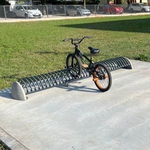 bodenstehender Fahrradständer 1