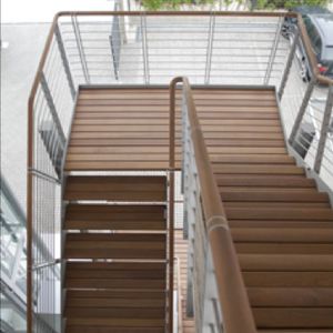 gerade Treppe