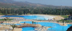 erdverlegtes Schwimmbecken