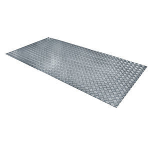 Aluminium-Bodenbelag 1