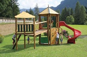 Spielplatzgerät für öffentliche Räume / Holz / modular