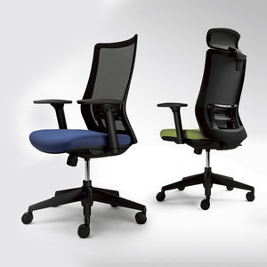 moderner Stuhl 1