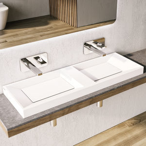wandhängendes Waschbecken