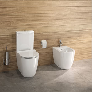 WC in Wandnähe 1