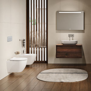 wandhängendes WC 1