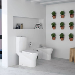 bodenstehendes WC 1