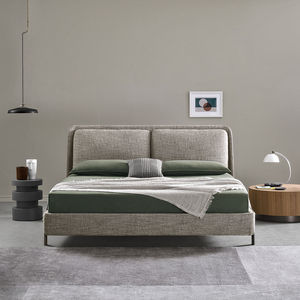 Bett / King Size 1