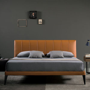 Bett / King Size 1