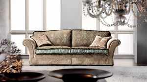 klassisches Sofa