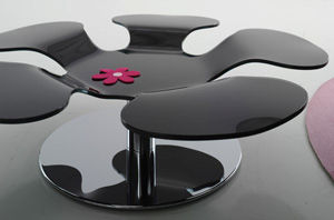 Couchtisch / originelles Design 1