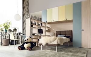 Kinderzimmer / lackiertes Holz 1