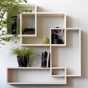 wandmontiertes Regal 1