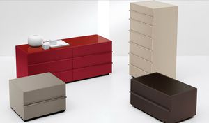 moderner Chiffonnier / lackiertes Holz / schwarz