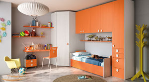 oranges Kinderzimmer 1