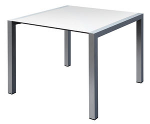 moderner Tisch