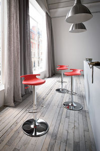 moderner Barhocker