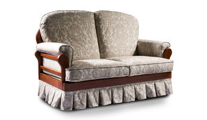 klassisches Sofa 1