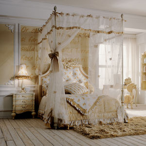 Himmelbett / Einpersonen / Stil / gepolstertes Kopfteil