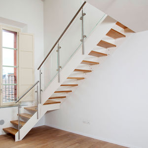 viertelgewendelte Treppe