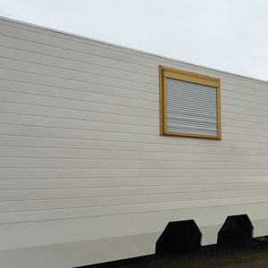 Fassadenverkleidung aus Lamellen 1