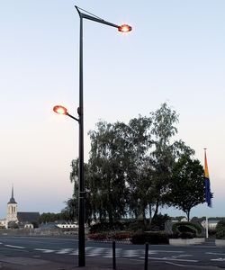 Tragarm für Straßenlaternenpfähle / Aluminium