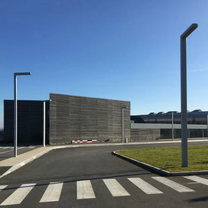 moderne Leuchtsäule 1