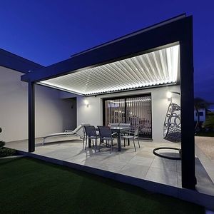 angebaute Bogenpergola