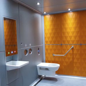 Öffentliche Toilette / smart 1
