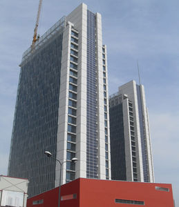 Paneel-Vorhangfassade