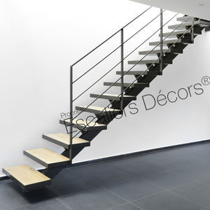 gerade Treppe 1