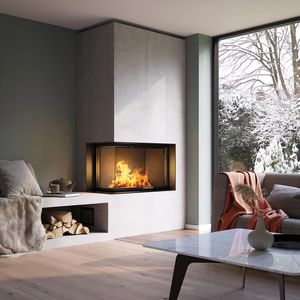 Holz-Kamineinsatz / Ecken