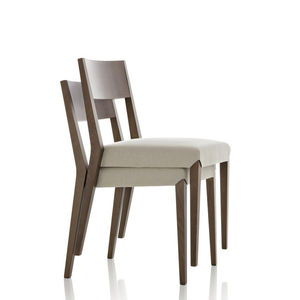 moderner Stuhl 1