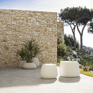 Polyethylen-Hocker 1